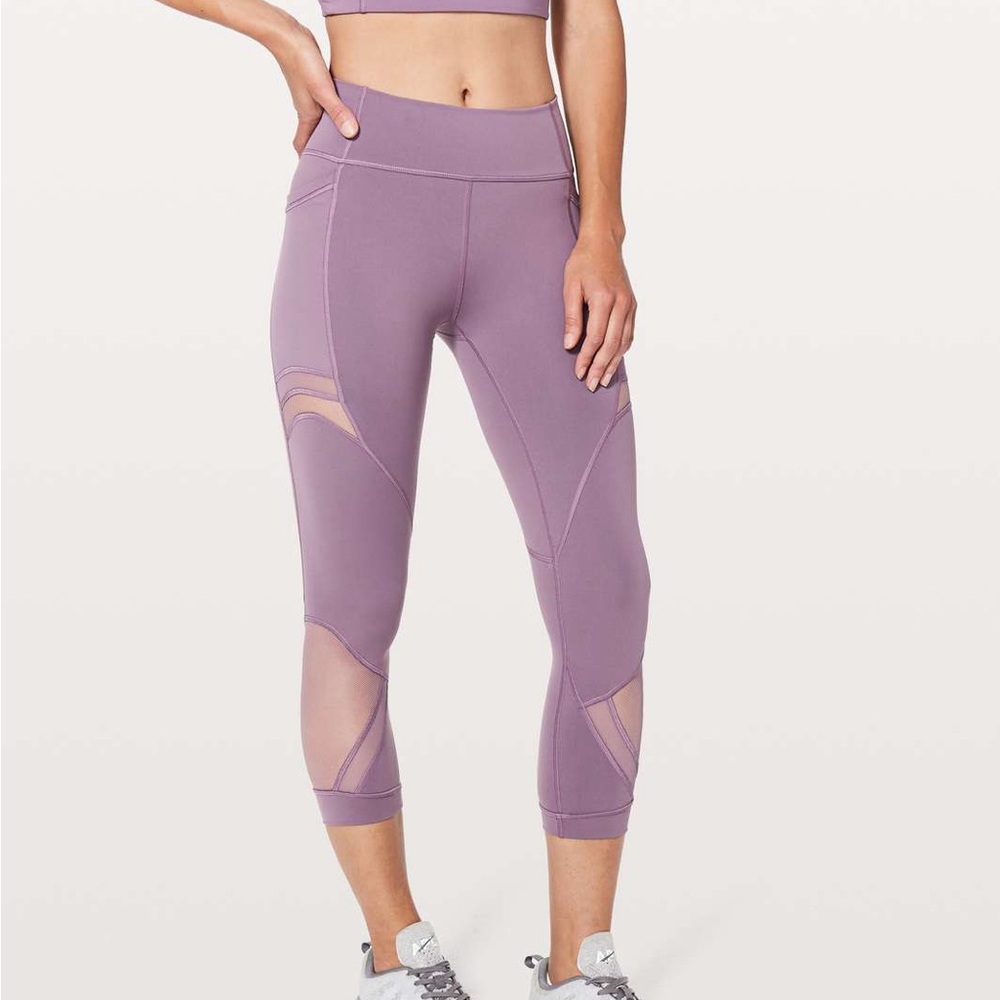Lululemon Forget The Sweat Crop *21"
Smoked Mulberry